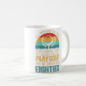 Birthday Golfing - All Men Equal Golf In Their Eig コーヒーマグカップ (正面右)