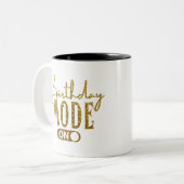 Birthday Mode On | Birthday Party ツートーンマグカップ (正面左)