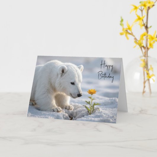 Birthday Polar Bear Cub Admiring a Daisy カード (黄色い花)