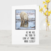 Birthday Polar Bear Looking at its Reflection カード (黄色い花)