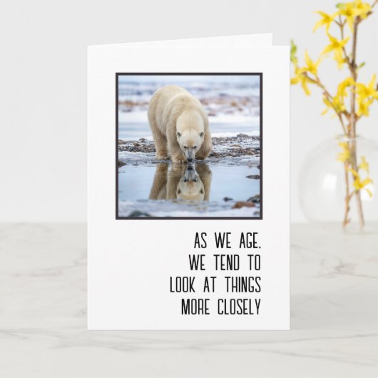 Birthday Polar Bear Looking at its Reflection カード (黄色い花)