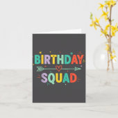 Birthday Squad Funny Party Celebration Friends Fam カード (黄色い花)