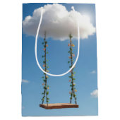 Birthday Swing Hanging From a Cumulus Cloud ミディアムペーパーバッグ (正面)