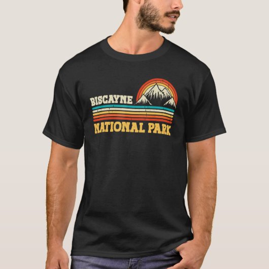 Biscayne National Park Mountain Trees & Sun Campin Tシャツ (正面)