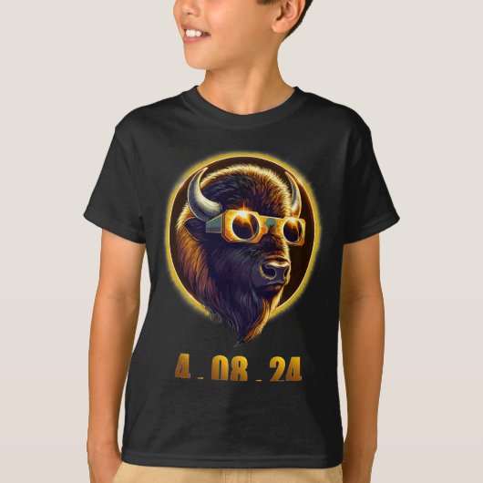 Bison BuffaloがGles 2024 Eclipseを着太陽のている Tシャツ (正面)