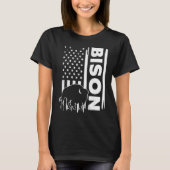Bison hunting US flag graphic concept Tシャツ (正面)