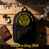 Bison Stands Majestically in a Natural Landscape プリントバックパック