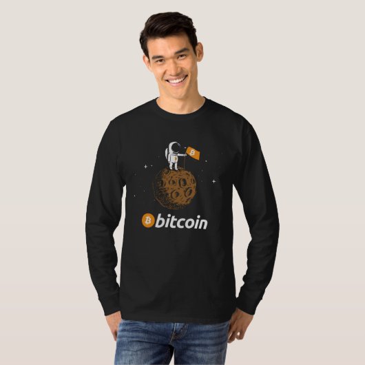 Bitcoin BTC Crypto to the Moon Featuring Astronau Tシャツ (正面フル)