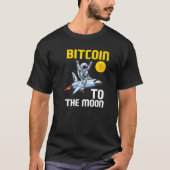 Bitcoin Moon Astronaut BTC Cyrpto Cryptocurrency Tシャツ (正面)