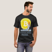 Bitcoin To The Moon Crypto Currency Hodl Tシャツ (正面フル)