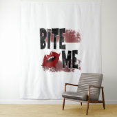 Bite me -カッコいい引用文 – ハロウィーン – こうもり タペストリー (インサイチュ)
