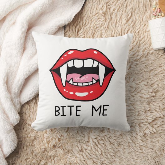 Bite me  クッション (ブランケット)