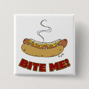 Bite Me – ホットドッグ 缶バッジ