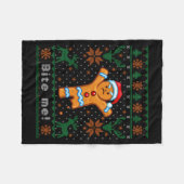 Bite Me Gingerbread Man - Funny Ugly Christmas Swe フリースブランケット (正面(横))