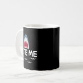 Bite Shark Lover Week Awareness Animal Ocean コーヒーマグカップ (正面左)