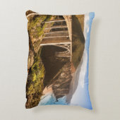 Bixby橋、大きいSur、カリフォルニア、米国 アクセントクッション (裏面(縦))