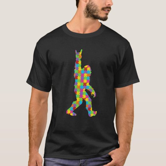 BJGFOOTパズルピース、少年に対する自閉症に関する認識 Tシャツ (正面)