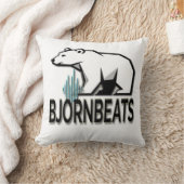 BjornBeats Throw Pillow クッション (ブランケット)