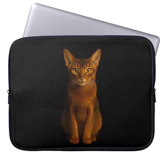 Black 4 Luxe Laptop Sleeve, Abyssinian Beauty ラップトップスリーブ (正面)