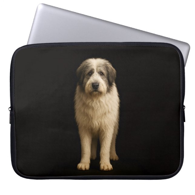 Black 4 Luxe Laptop Sleeve, Mioritic Shepherd ラップトップスリーブ (正面)