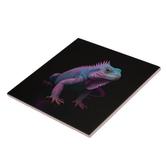Black 4 Luxe Tile with Pink Tropical Iguana タイル (側面)