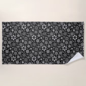 Black And Gray Retro Floral Art Seamless Pattern ビーチタオル (正面)