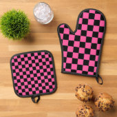 Black and pink checkerboard pattern 鍋つかみ&鍋敷きセット (トップダウン)