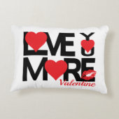 Black and Red Love You More アクセントクッション (裏面)