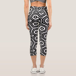 Black and White Abstract Geometric Pattern カプリレギンス