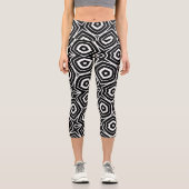 Black and White Abstract Geometric Pattern カプリレギンス (正面)