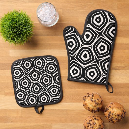 Black and White Abstract Geometric Pattern 鍋つかみ&鍋敷きセット (トップダウン)