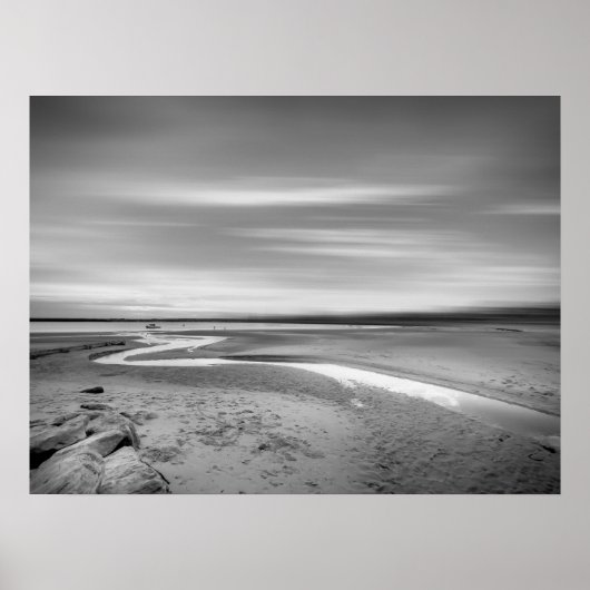 Black and White Beach Landscape with Tidal Stream ポスター (正面)
