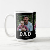 Black And White Bold Dad Established コーヒーマグカップ (左)
