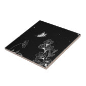 Black and White Butterfly and Flowers at Night Art タイル (側面)