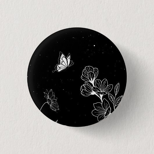 Black and White Butterfly and Flowers at Night Art 缶バッジ (正面)