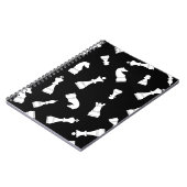 Black and White Chess Piece Pattern ノートブック (左側)
