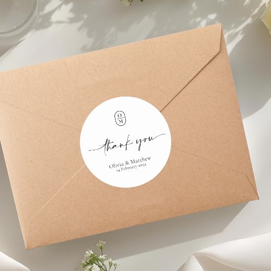 Black and White | Chic & Modern Wedding Monogram  ラウンドシール