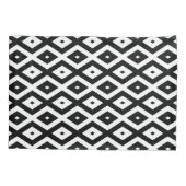 Black and white diamond pattern 枕カバー (裏面)