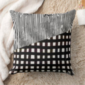 Black and White Geometric Abstract Glitch  クッション (ブランケット)