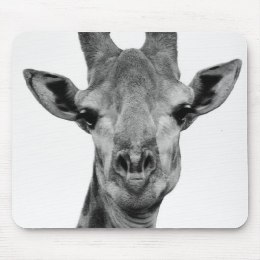 Black and White Giraffe Photograph マウスパッド (正面)