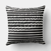 Black and White Glitch Signal Stripes クッション (裏面)