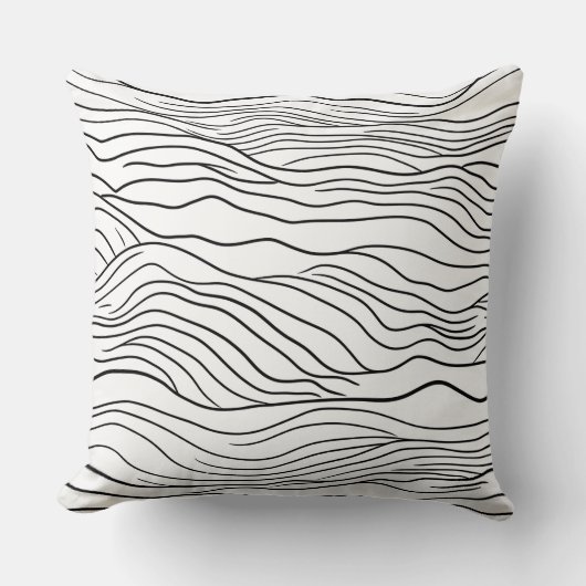 Black and White Hand-Drawn Wavy Line Pattern クッション (正面)