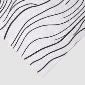 Black and White Hand-Drawn Wavy Line Pattern 薄葉紙 (詳細)