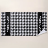 Black and white houndstooth pattern personalized ビーチタオル (正面)