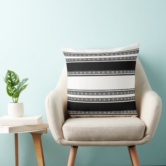 Black and white lace braid and horizontal stripes クッション (椅子)