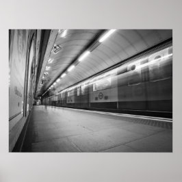 Black and White London Underground Speeding Train ポスター