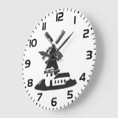 Black and White Minimalist Windmill ラージ壁時計 (傾斜)