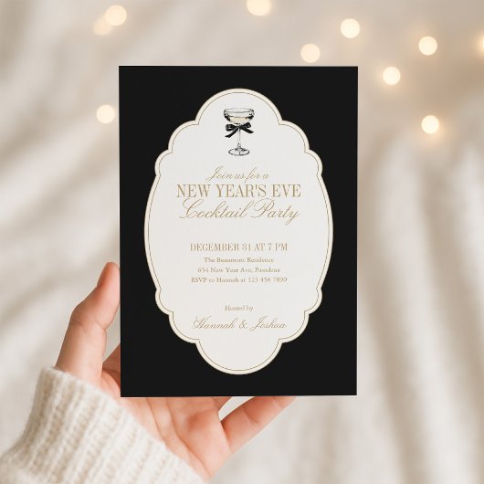 Black and White New Year's Eve Party Invitation 招待状