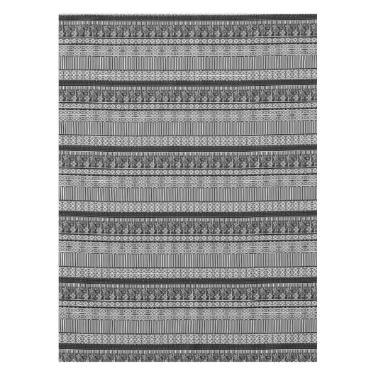 Black and white pattern with lace and patchwork テーブルクロス (正面)