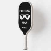 Black and White Personalized Fun Ninja ピックルボールラケット (左)